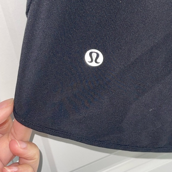 Lululemon Hotty Hot High-Rise Skirt Black 3/2022 W8ADFR Swift Ultra Light Size 4 - Picture 4 of 6